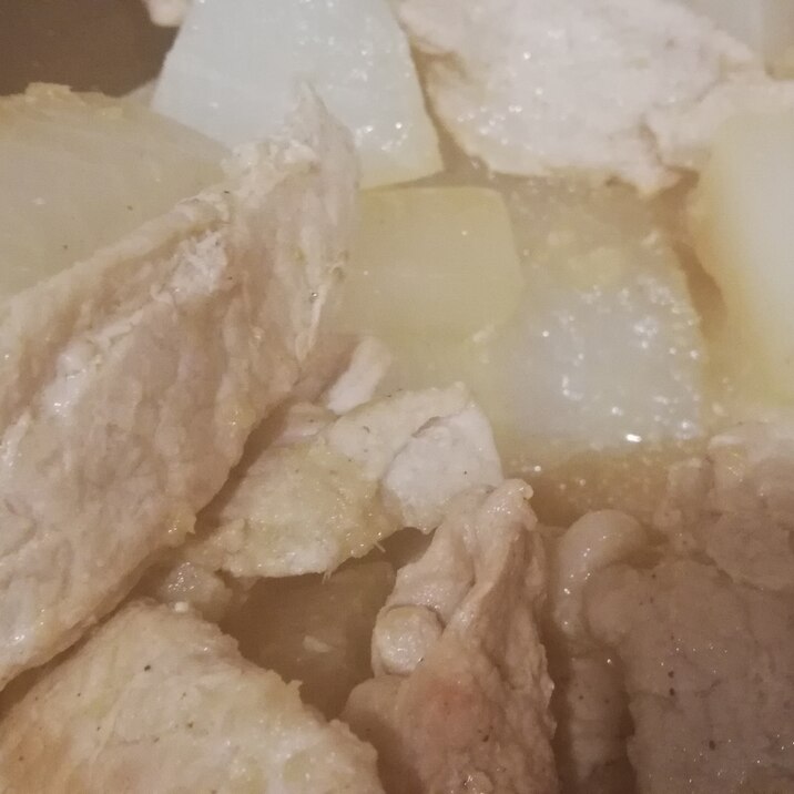 大根と豚肉の煮物